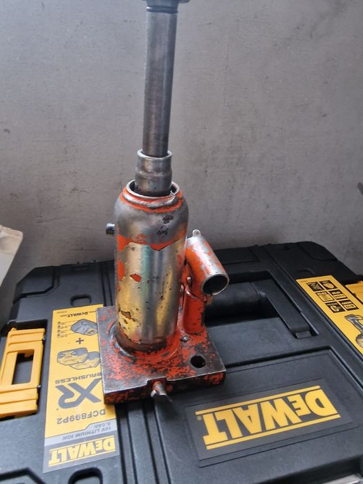 Cric hidraulic  1,5 tone