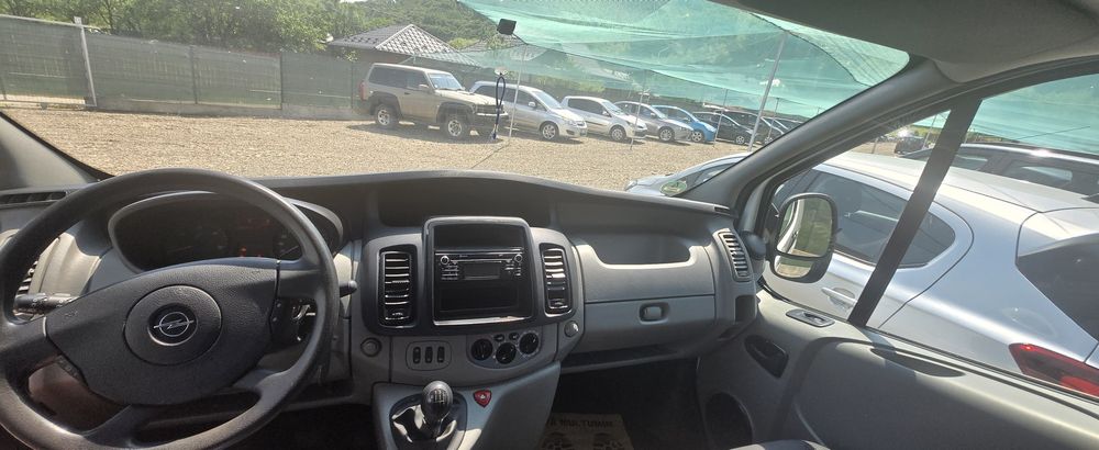 Opel Vivaro  2013