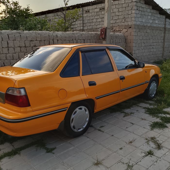 Нексиа 1 срочно сотилади