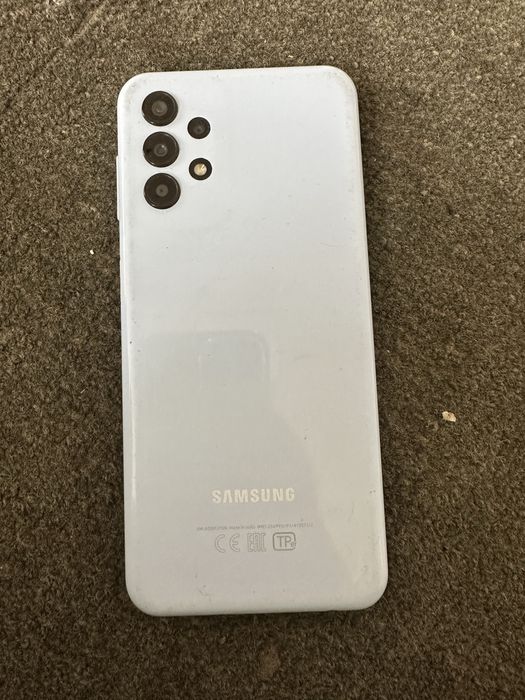 Samsung A13 holati yaxwi