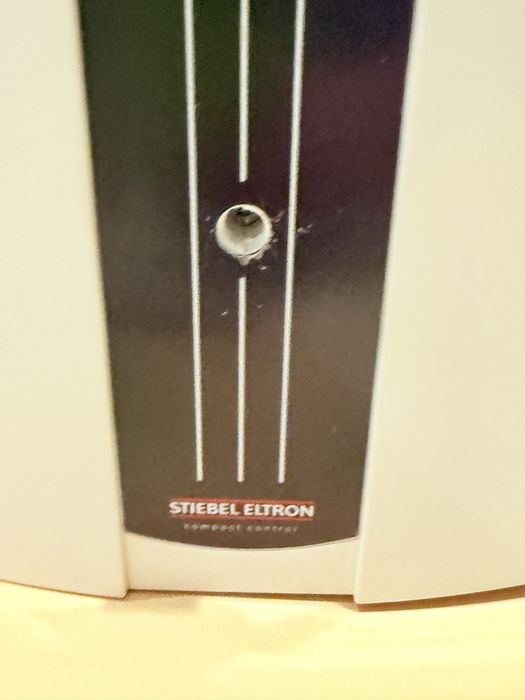 Проточен бойлер STIEBEL ELTRON 220v