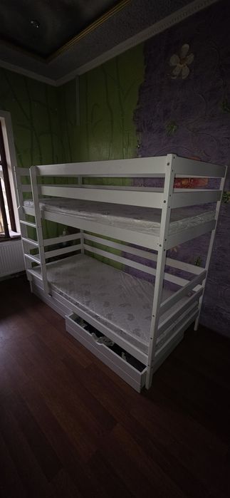 Двухярусная кровать