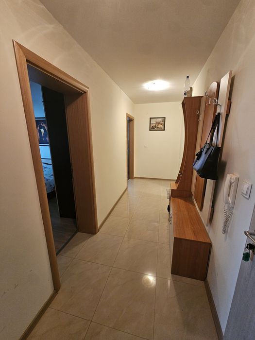 Дава се под наем Тристаен апартамент в Благоевград, Вароша - 90 кв.м за 484.5 € - Снимка #1