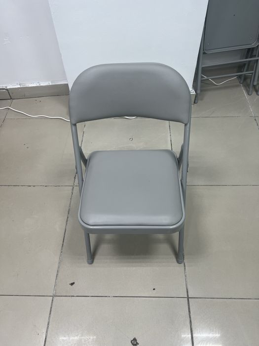 Стулья офисные складные