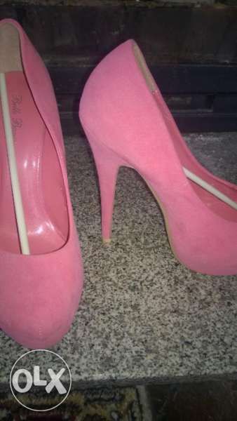 Дамски обувки с висок ток