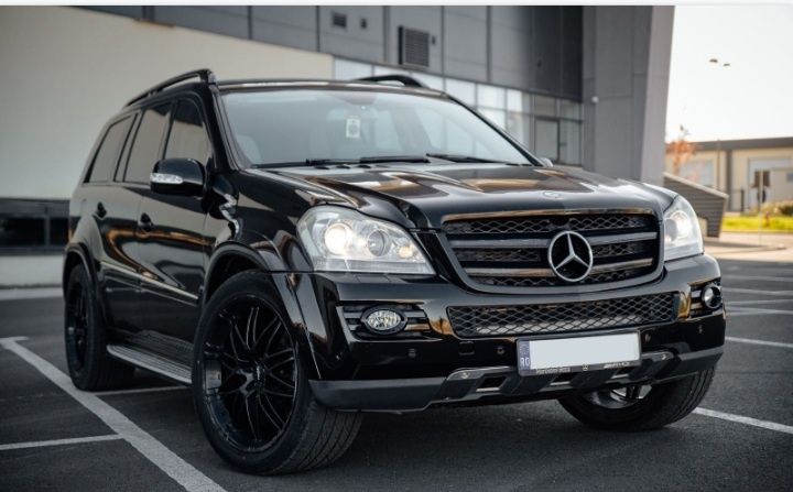 Vând  Mercedes  Benz Autoutilitar