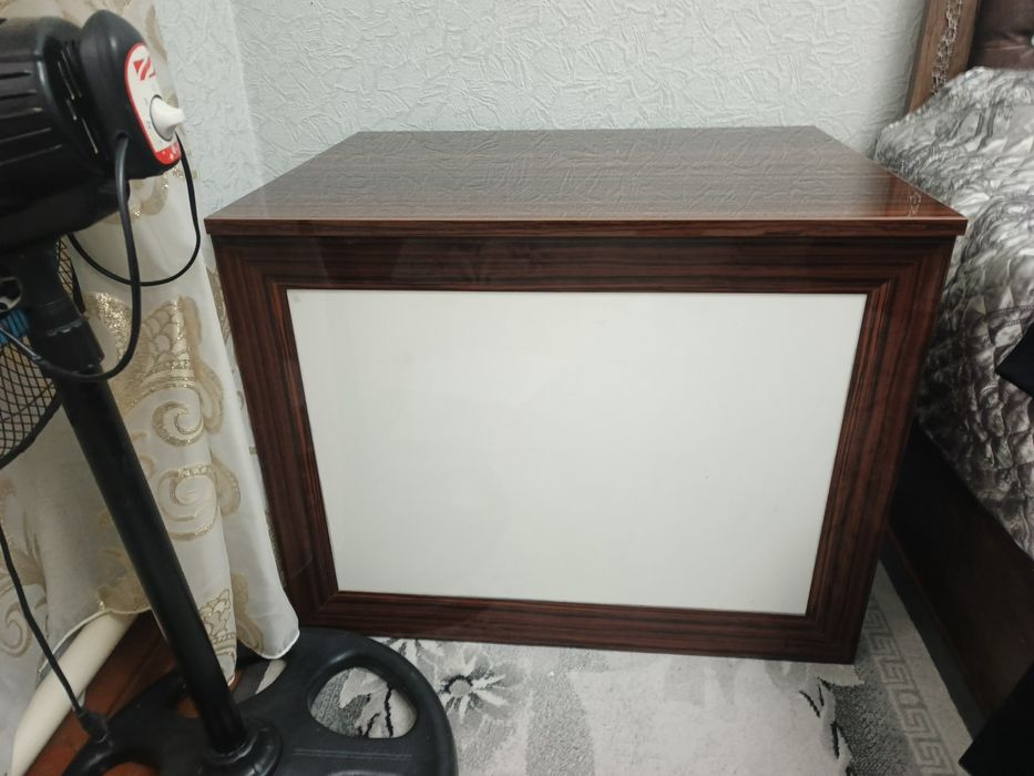 Penal, jamoat  va 2 kishilik krovat sotiladi