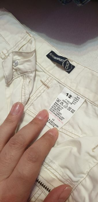 Vand pantaloni copii, trei sferturi.
