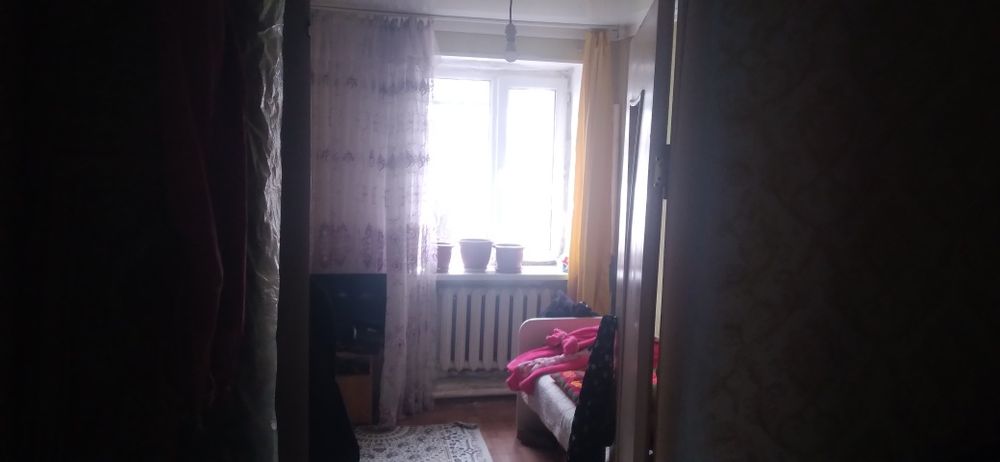 Үш бөлмелі пәтер.