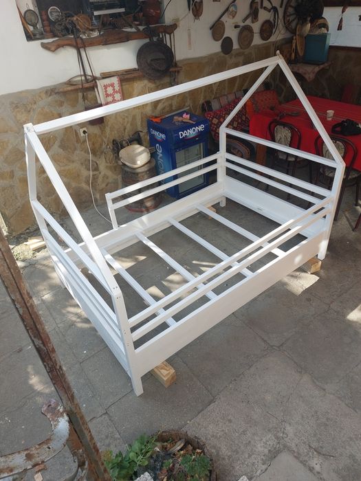 Детски легла от масив