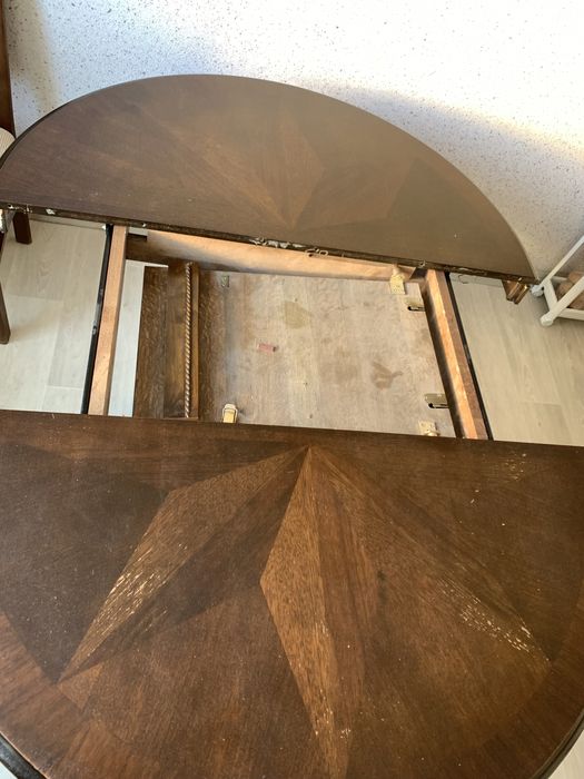 Стол и стулья 6 шт