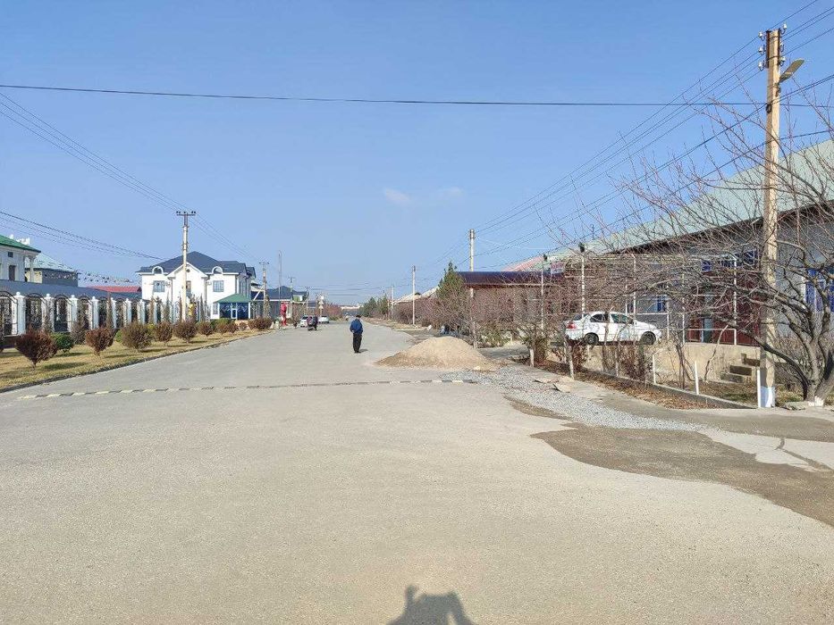 Навоий шаҳар Гулистон-3 массивида  ховли сотилади