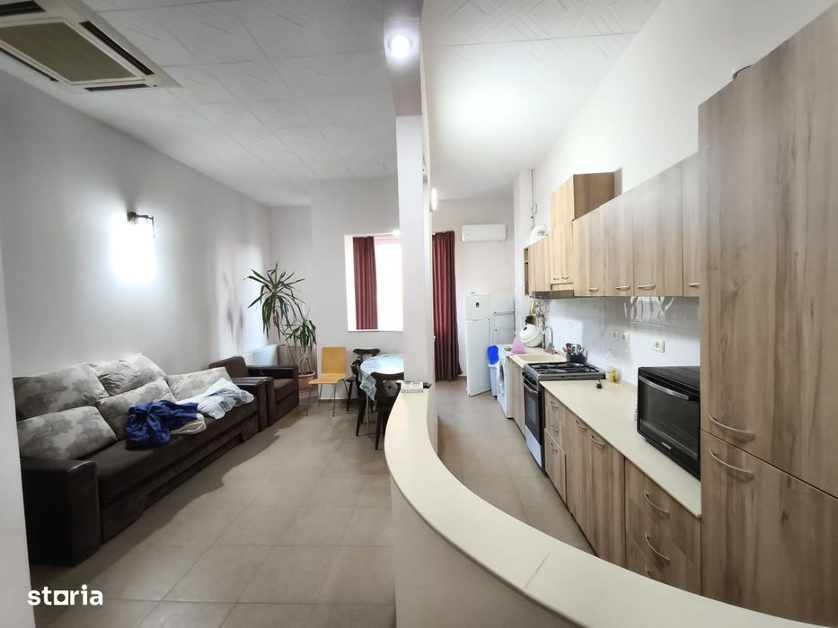 Apartament 3 camere 100 mp  Faleza Nord 700 euro