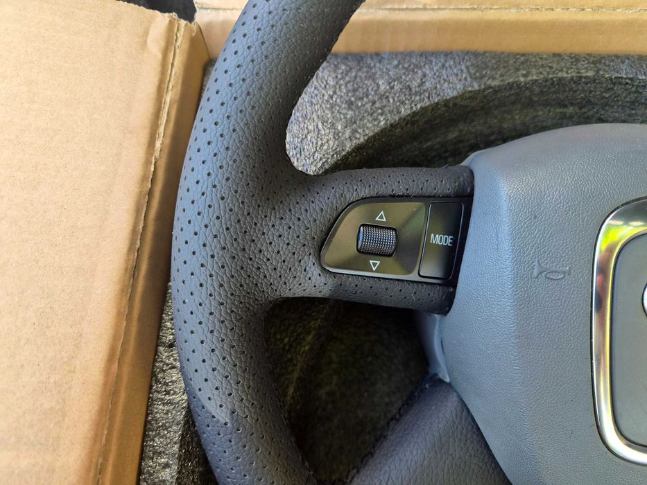 Волан с airbag за Audi A4 B8