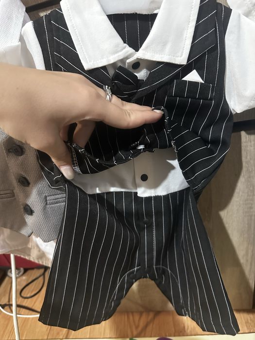 Официални дрешки за бебе