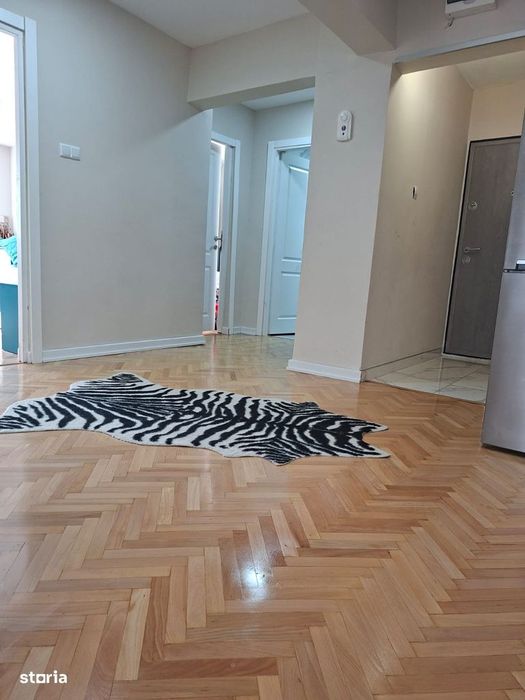 Apartament 4 camere 95 mp Central bloc anvelopat, finisat, mobilat