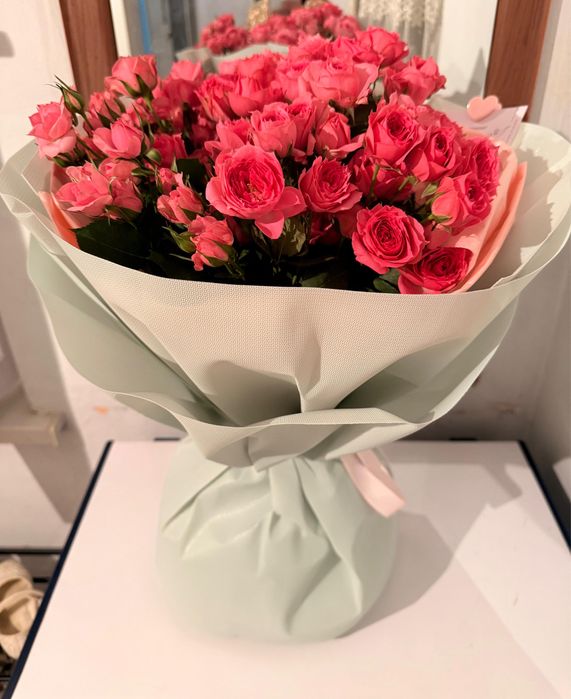 Розовые Спрей цветы