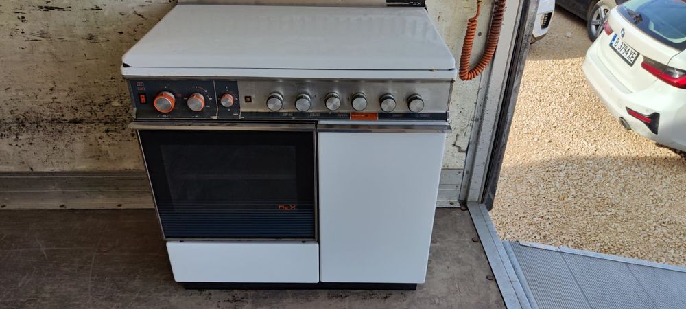 Комбинирана готварска печка на газ и ток REX