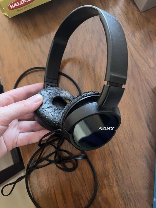 Слушалки Sony с кабел