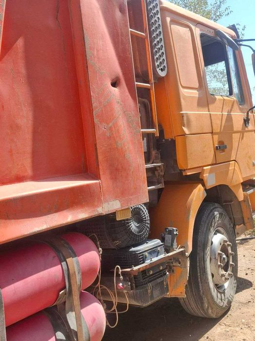 SHACMAN  F2000     .