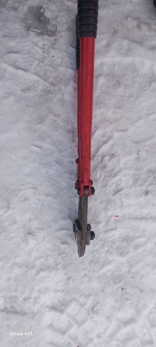 Продаются Болторез ручной