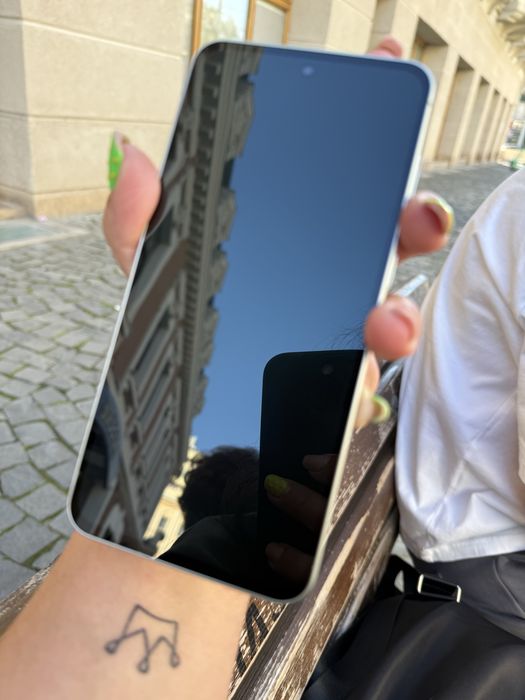 Samsung A56 / Nou