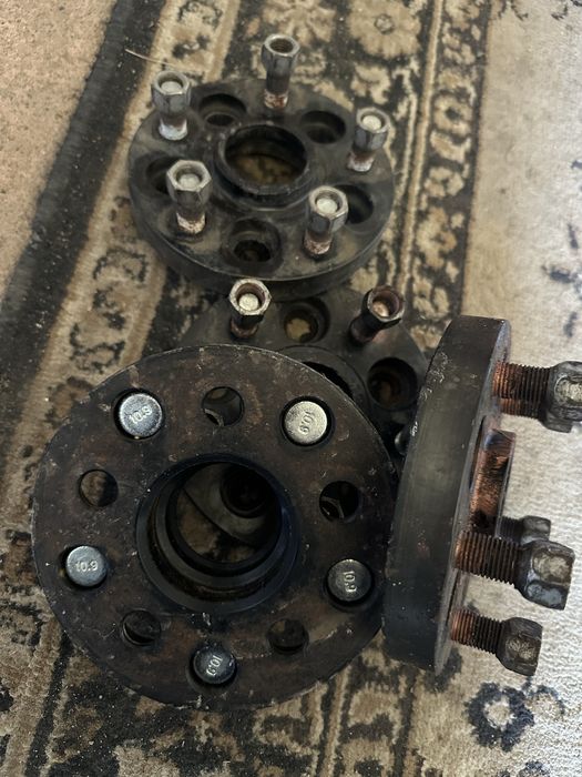 Продам:на бмв е 38