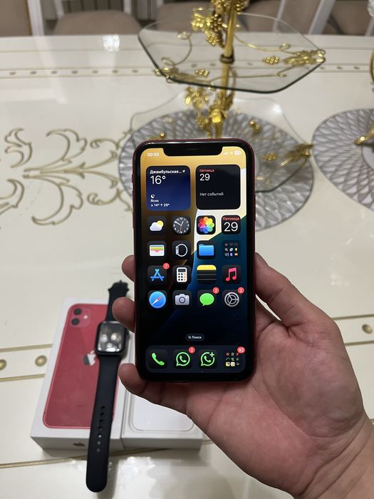 Срочно продам iphone 11 + apple watch 5 44 мм