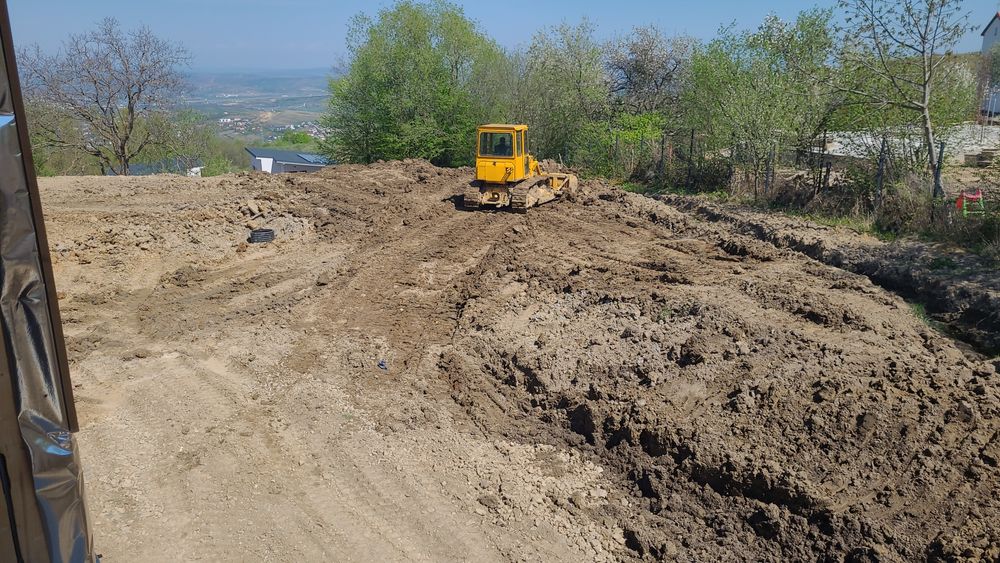 Vand buldozer sau schimb alt utilaj sau auto