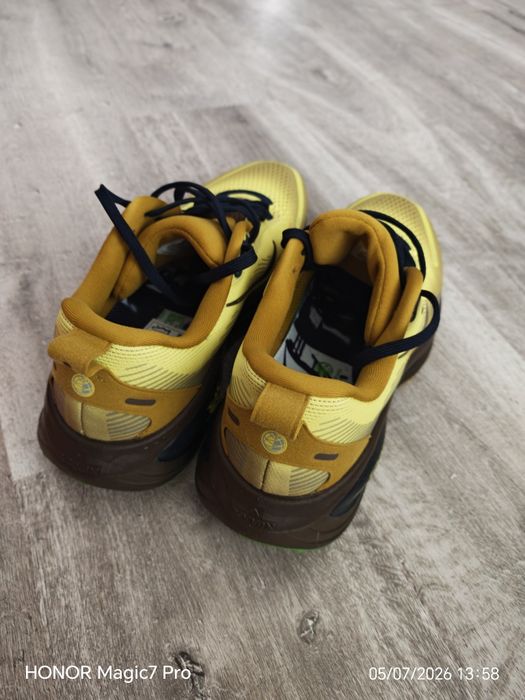 Nike Vomero 18 SE