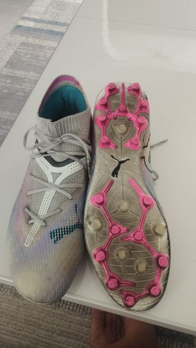 Футболни обувки Пума за изкуствен терен