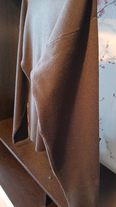 Pulover damă de la New Yorker