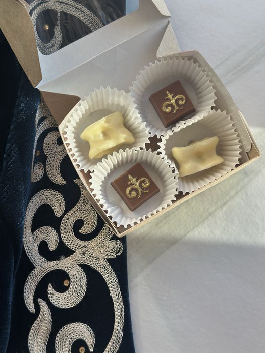 Тойбастар, бонбоньерки, шоколад