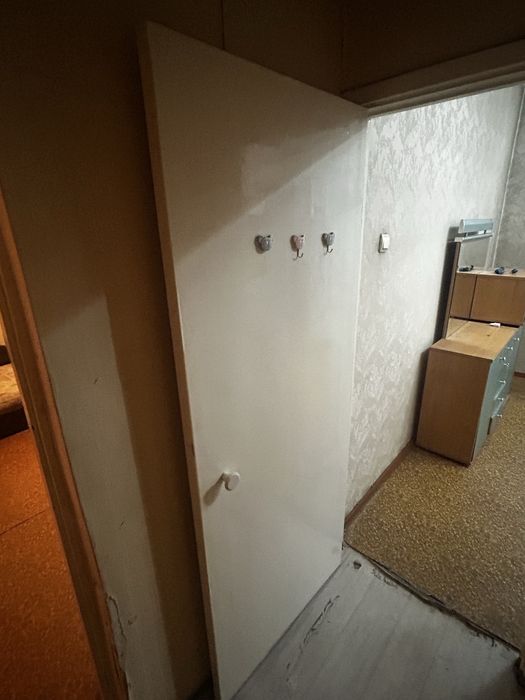 Продам межкомнатные двери 6 шт