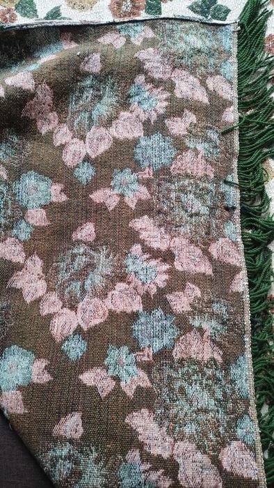 Покривало за голямо легло тъкано в жакардова техника