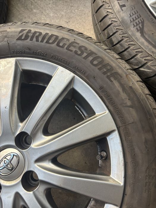Jante 15" originale TOYOTA Yaris 4x100