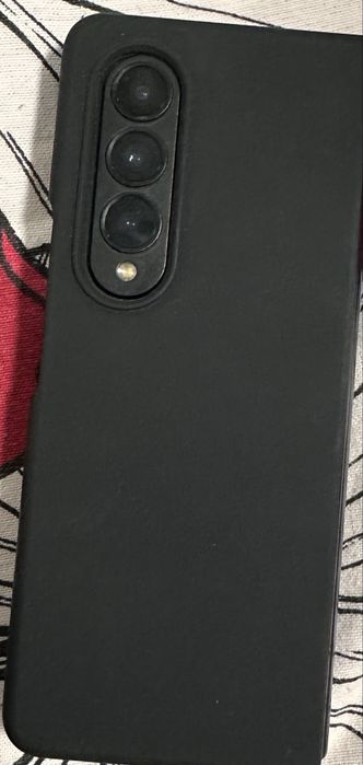 Galaxy z fold4  iPhone 14 pro