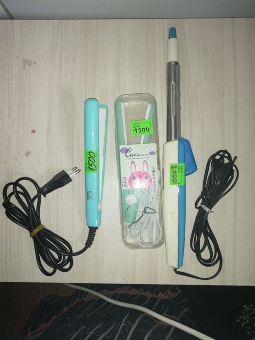 Продам Щипцы для завивки волос этюд