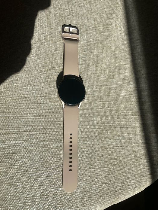 Samsung Galaxy S20 FE 5G + Samsung watch 4