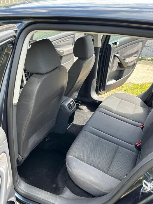 Volkswagen Golf 5 1.6 FSI