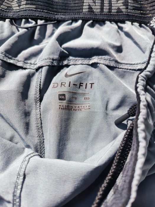 Nike размер 2XL Мъжки къси панталони