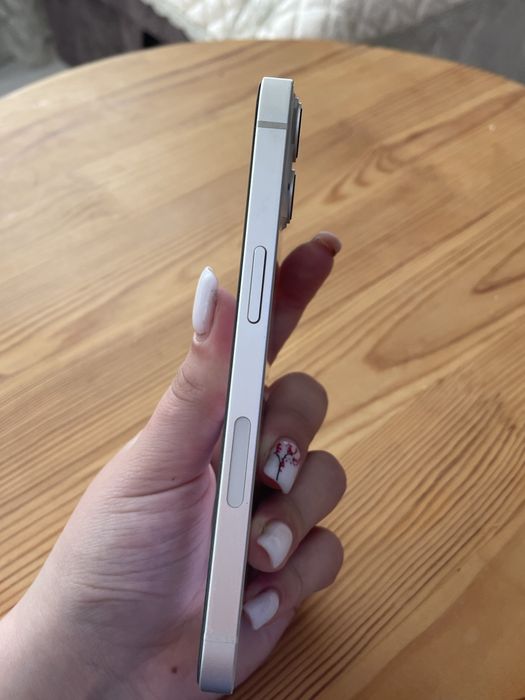 IPhone 13 белый 128 GB