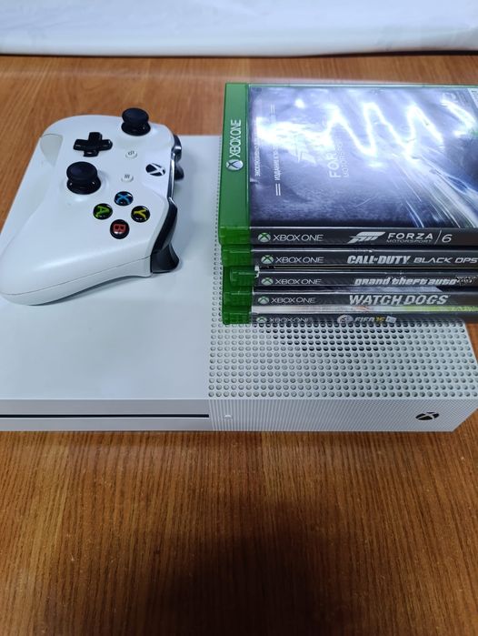 Продам Xbox One S