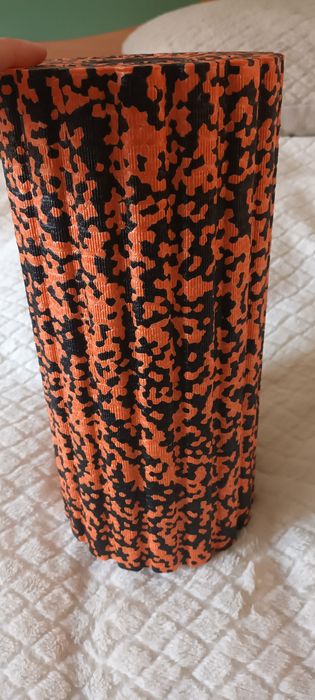 Vând aparat de masaj cu vibratii