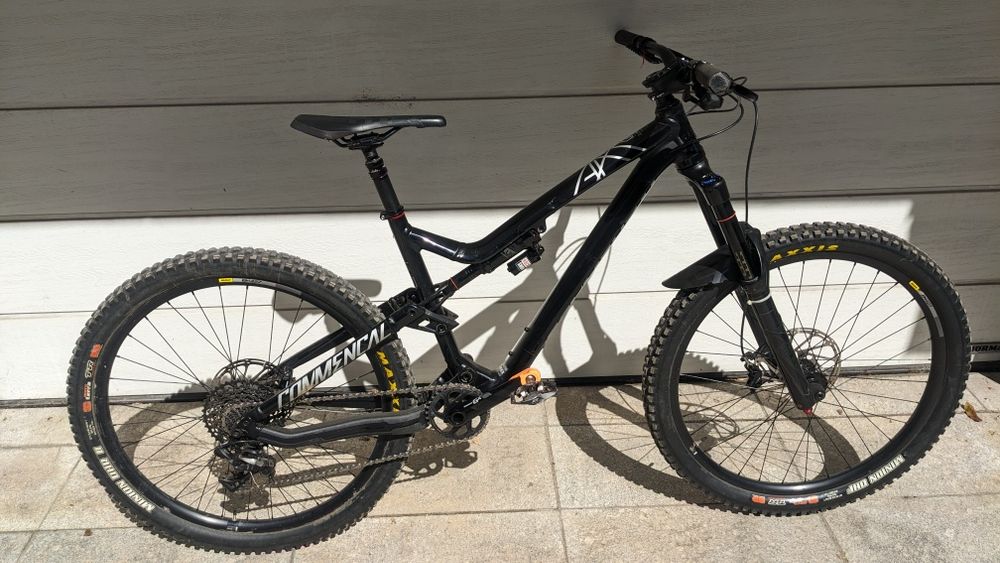 Commencal Meta AM V4.2, размер М - ендуро 27.5"