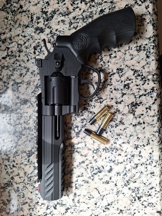 Pistol airsoft co2