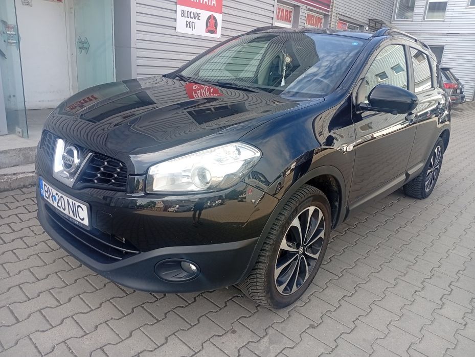 NISSAN Qashqai 2014