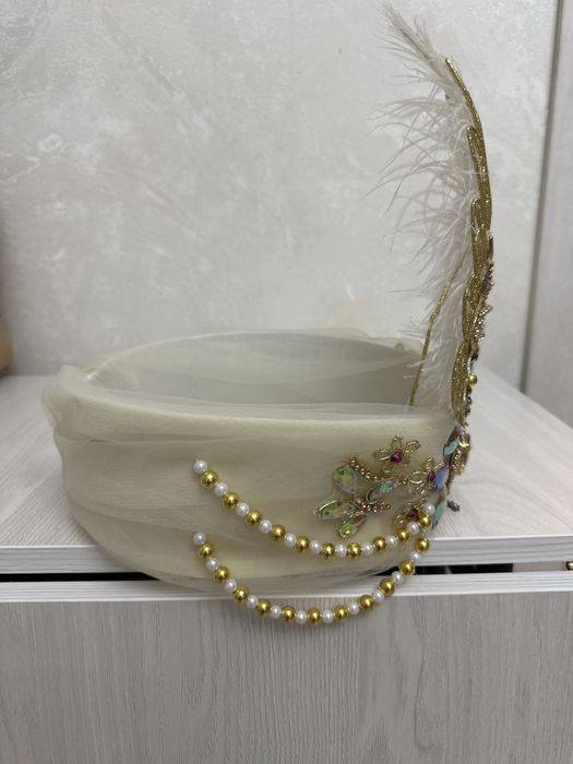 Продам  женский головной убор