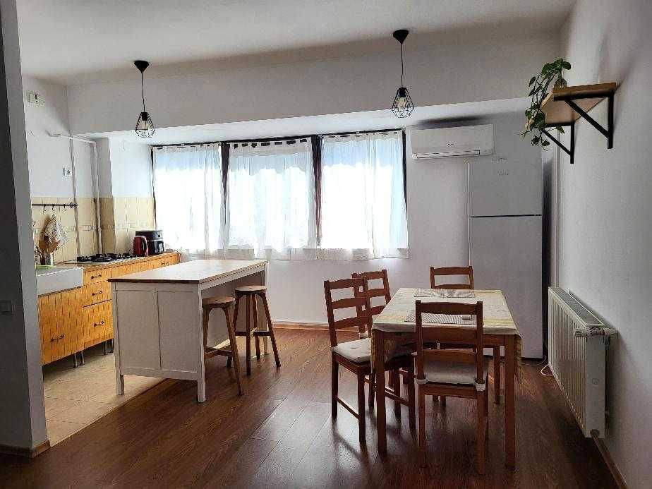 Apartament 2 camere de inchiriat bloc 2010-metrou Aparatorii Patriei