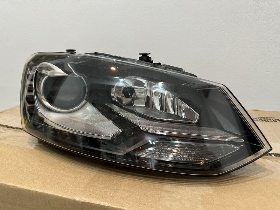 Far original dreapta vw polo 6R xenon led 2009-2014 Europa